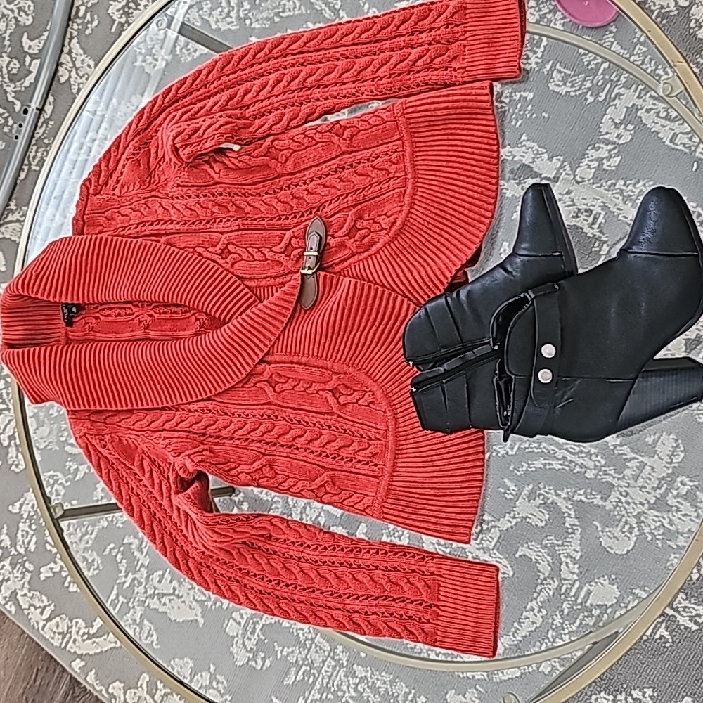 Talbot sweater